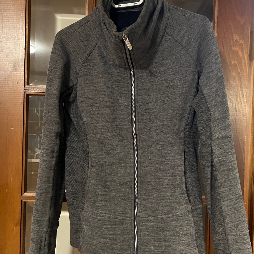 Lululemon Radiant II Jacket size 6